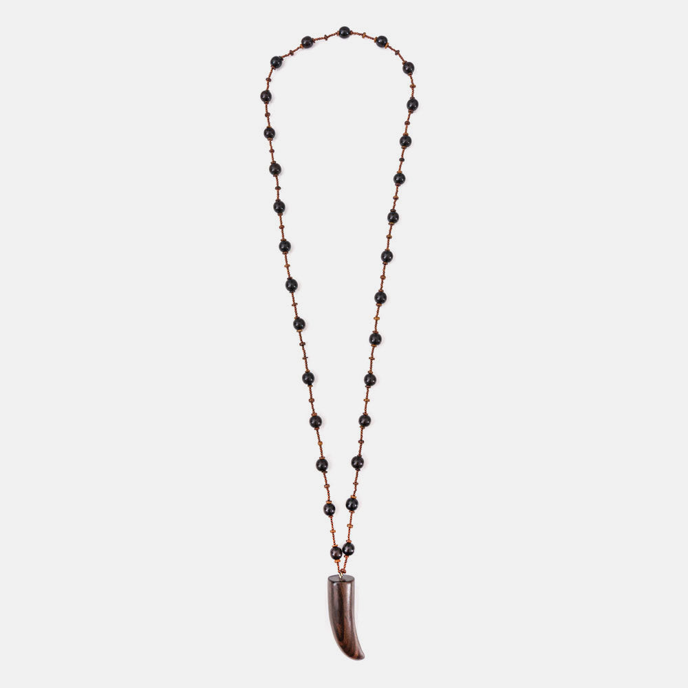 Collar de ébano, hematitas, macas y oro de 18 kt