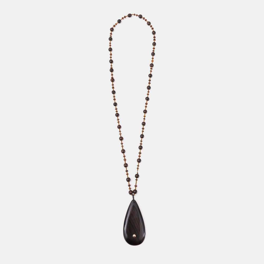 Collar de ébano con hematita, jade y oro de 18 kt