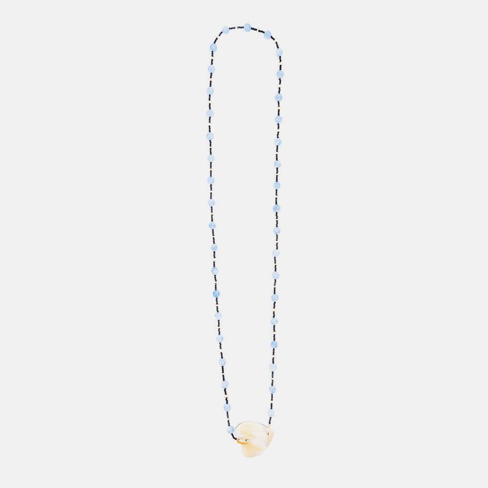 Collar de cuerno, espinela y jades